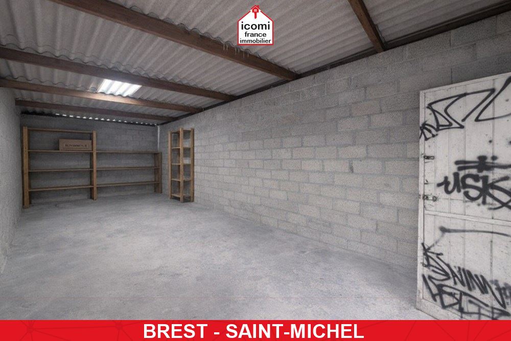 A VENDRE - GARAGE - 7 RUE JULES GUESDE - IDEALEMENT SITUEE - SYNDIC BENEVOL - RARE SUR LE MARCHE