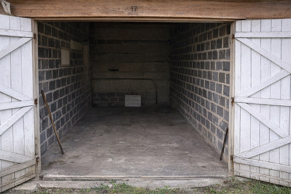 CLERMONT-FERRAND - GARAGE - 15 M2