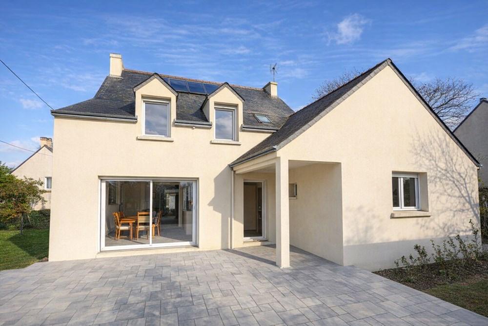 LE RELECQ-KERHUON - MAISON - 180 M2