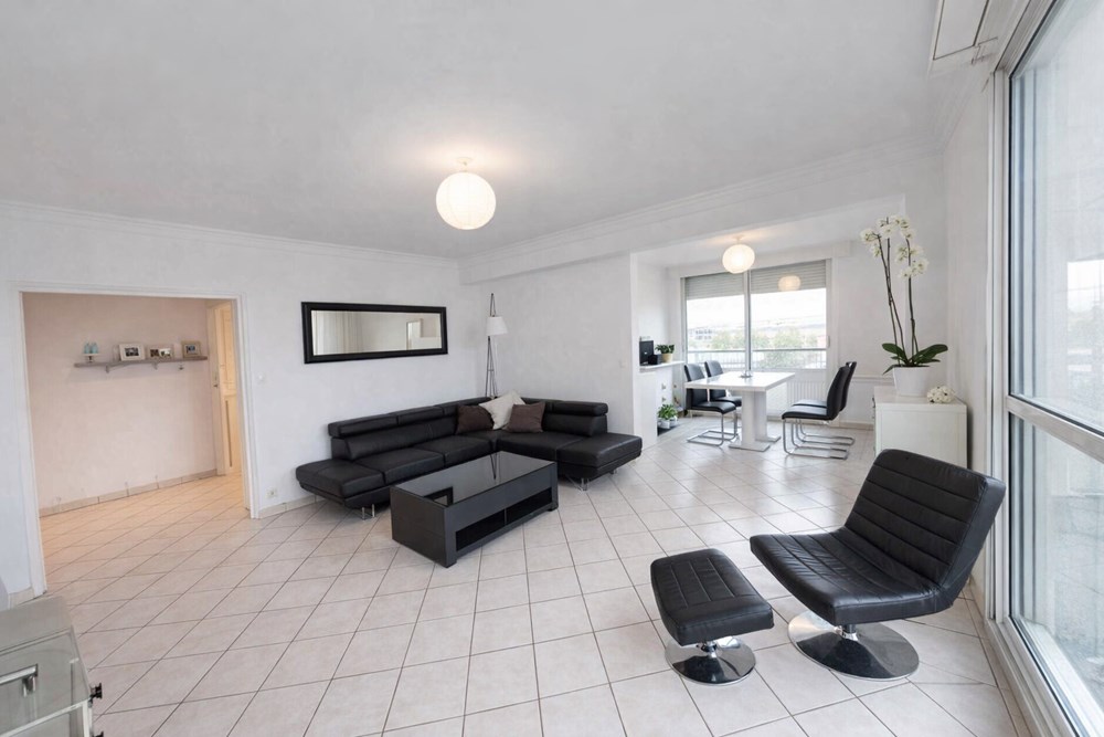 BREST - APPARTEMENT - 93 M2 - 4 PIECES