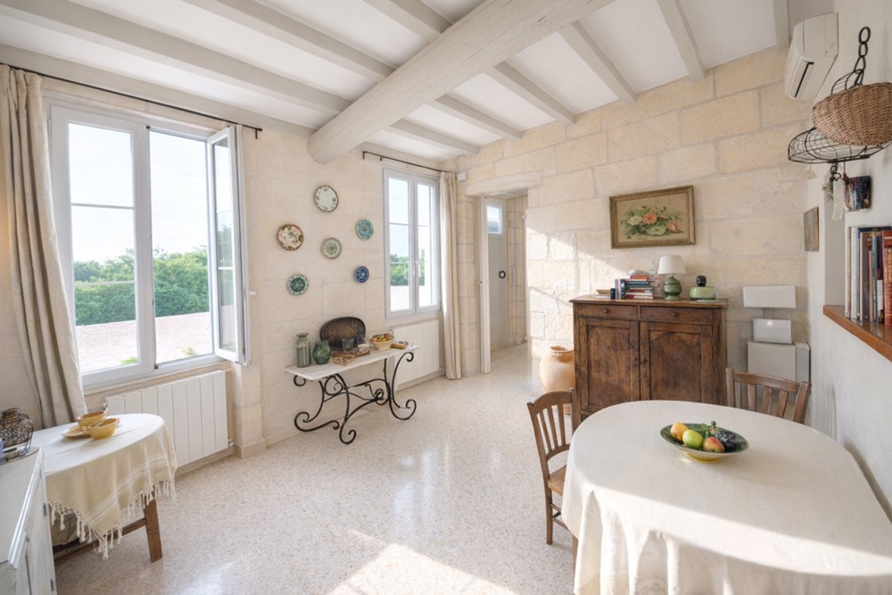 TARASCON - MAISON - 200 M2 - 7 PIECES photo 3
