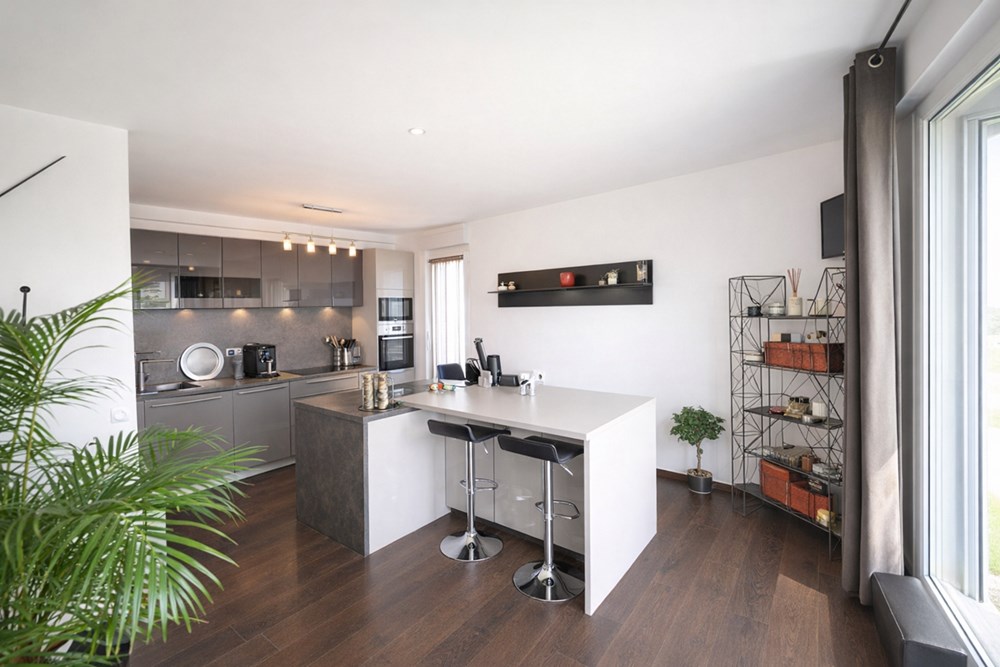 VEZIN-LE-COQUET - APPARTEMENT - 125 M2 photo 4