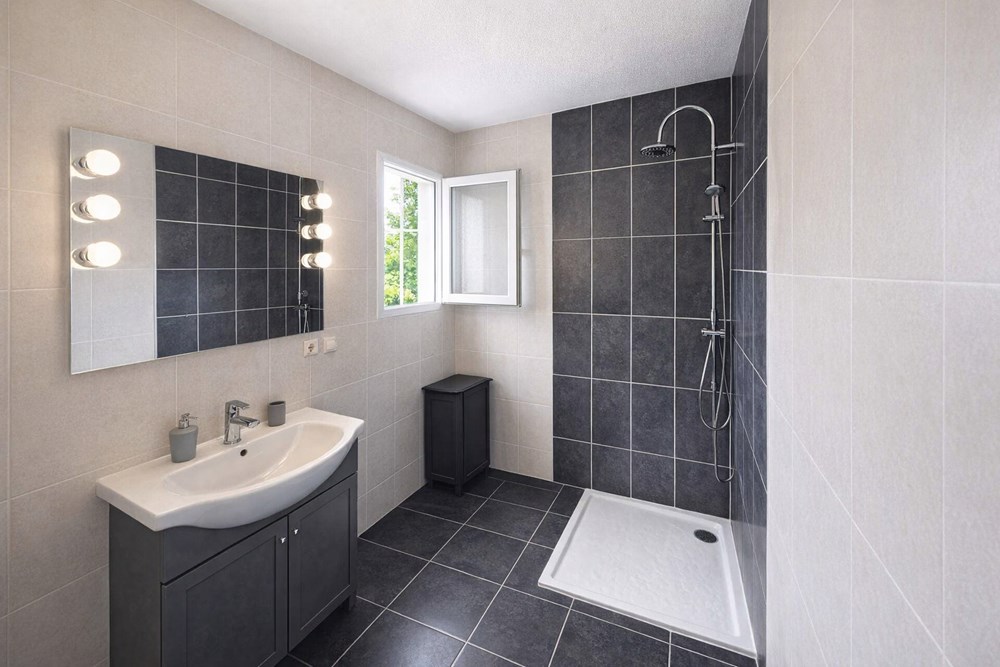 SAINT-CYR-SUR-LOIRE - MAISON - 200 M2 photo 4