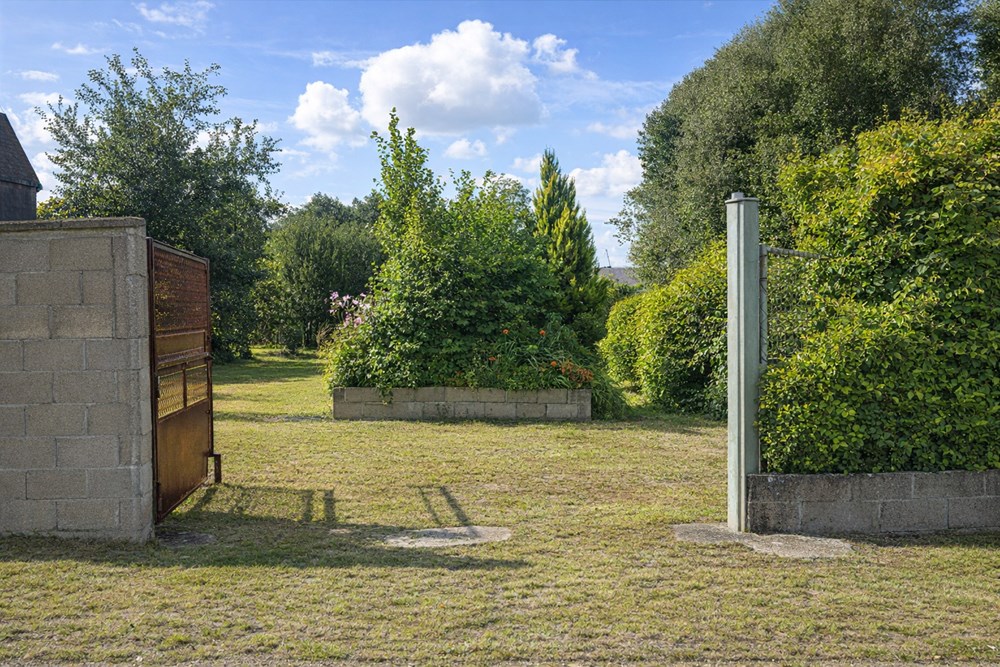 GUISCRIFF - TERRAIN - 819 M2 - 1 PIECE