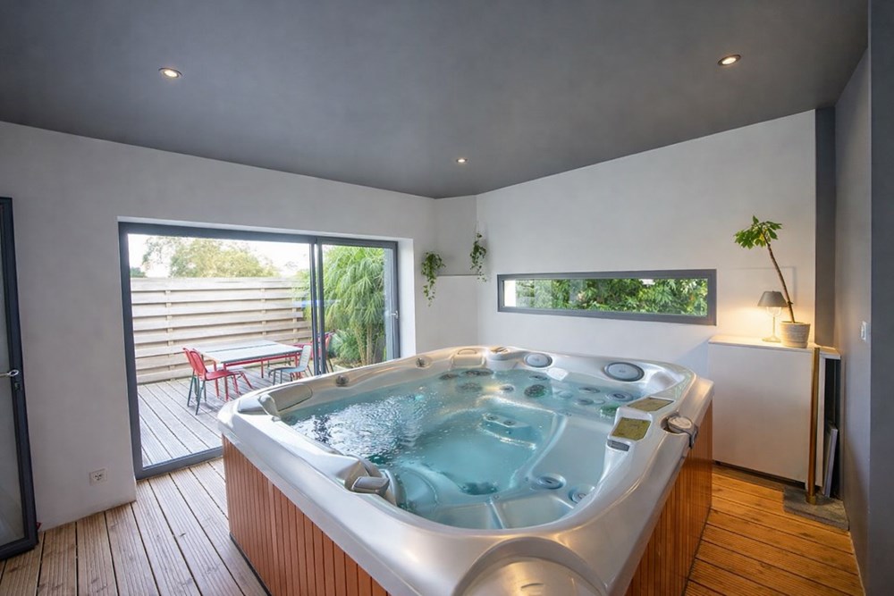 PROPRIETE T8 DE 250 M² - TERRAIN 550 M² - 5 CHAMBRES - SUITE PARENTALE 40 M² - BIOCLIMATIQUE photo 5
