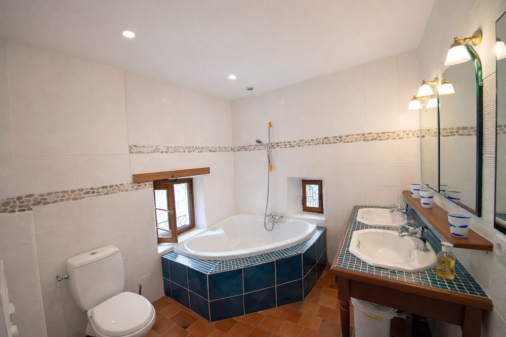 MANOIR XVI - 4/6 COUCHAGES - TERRAIN 450M² - SERVICES A 1MN ET PLAGES A MOINS DE 5MN photo 3