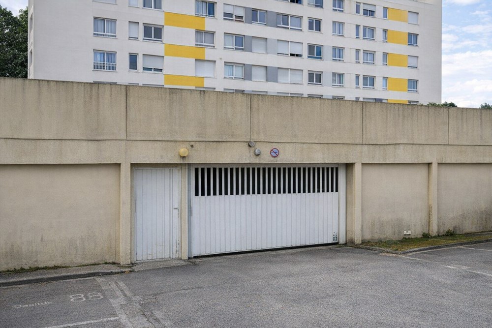 BREST - GARAGE - 15 M2