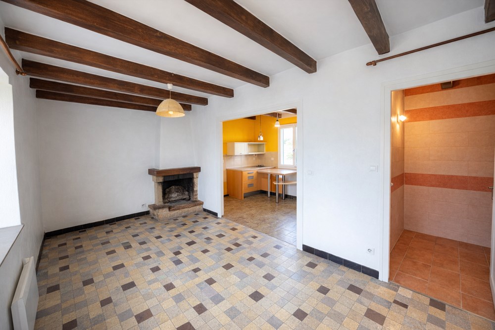 CORPS DE FERME - TERRAIN DE 6.000M² - 4/5 CHAMBRES - HANGAR - DEPENDANCES - SURFACE CULTIVABLE photo 4