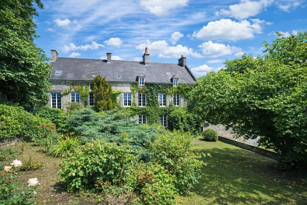 LE MOLAY-LITTRY - MAISON - 400 M2 - 9 PIECES
