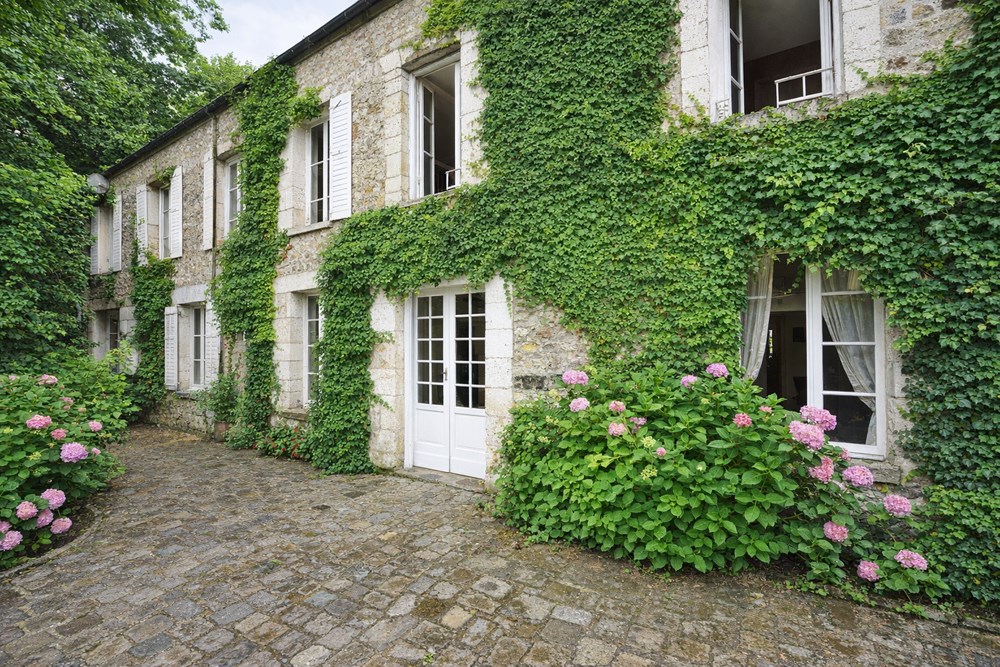 LE MOLAY-LITTRY - MAISON - 400 M2 - 9 PIECES photo 4