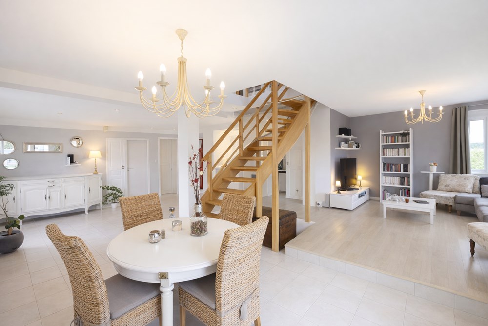 CHâTILLON-EN-VENDELAIS - MAISON - 140 M2 - 6 PIECES
