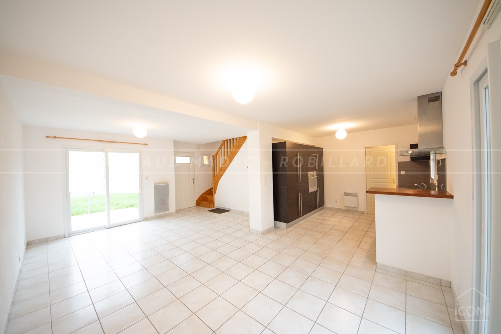 MAISON T6 - 5 CHAMBRES - TERRAIN 361 M² - PROXIMITE CENTRE VILLE
