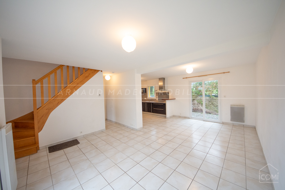 MAISON T6 - 5 CHAMBRES - TERRAIN 361 M² - PROXIMITE CENTRE VILLE photo 2