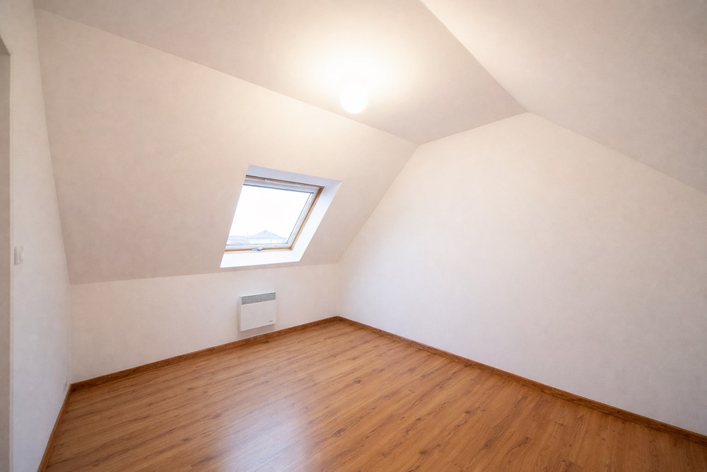 SAINT-RENAN - MAISON - 92 M2 - 6 PIECES photo 4