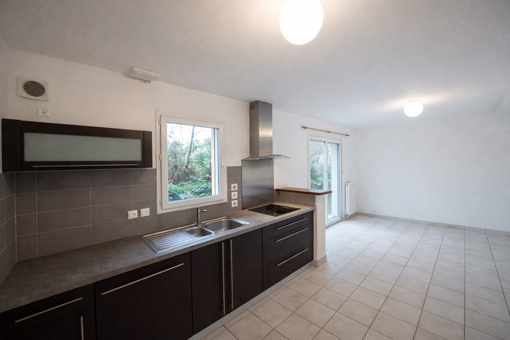 SAINT-RENAN - MAISON - 92 M2 - 6 PIECES photo 3