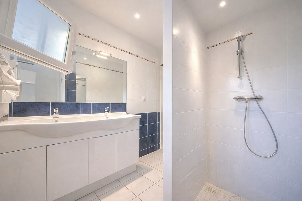 PLOUNéOUR-BRIGNOGAN-PLAGES - MAISON - 100 M2 - 4 PIECES photo 4