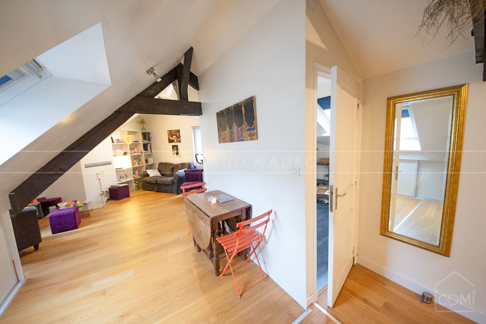 APPARTEMENT - T2 DE 50 M² - 2ND ET DERNIER ETAGE - BALCON - RENOVATION DE QUALITE - EXCEPTIONNEL photo 3