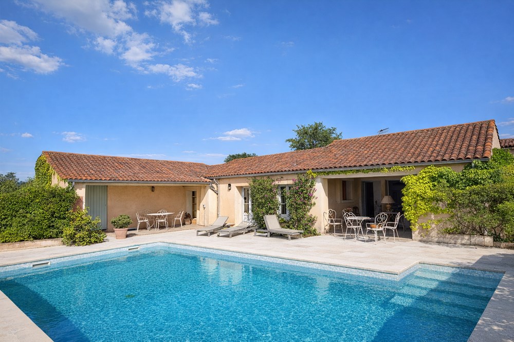 VALLET - MAISON - 250 M2 - 1 PIECE