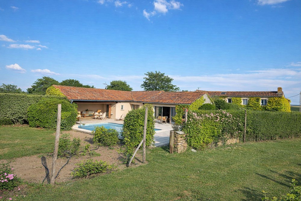 VALLET - MAISON - 250 M2 - 1 PIECE photo 5