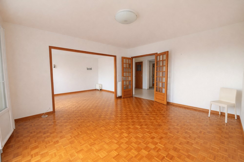 LANDERNEAU - APPARTEMENT - 85 M2 - 4 PIECES photo 3