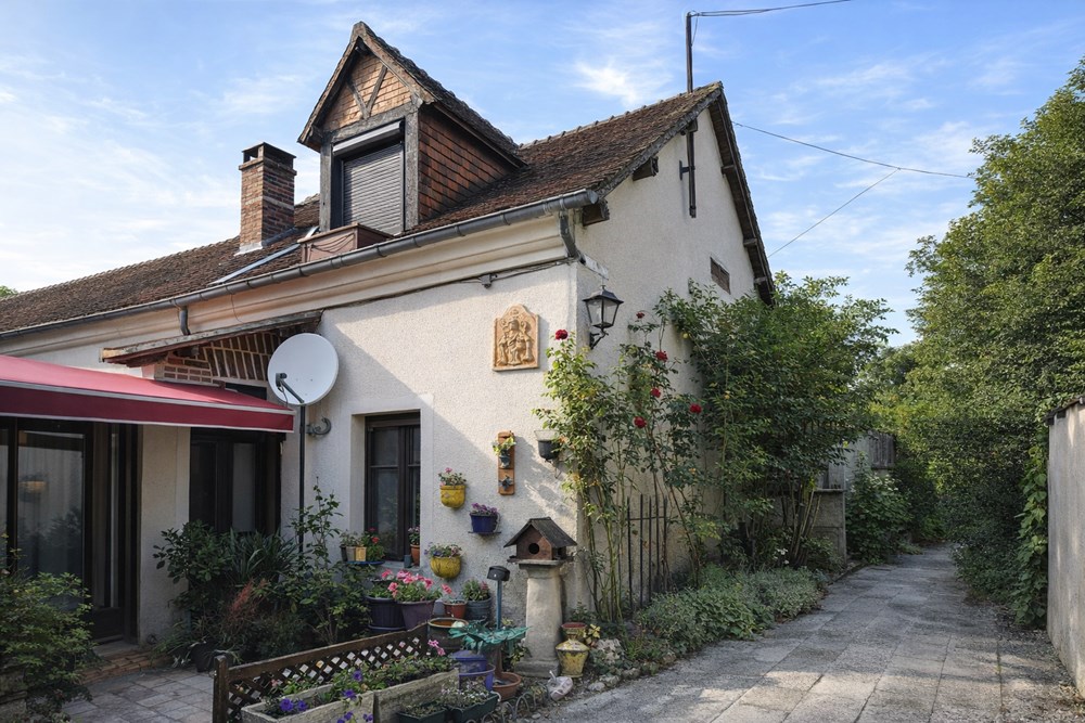 FAVEROLLES-SUR-CHER - MAISON - 100 M2 - 6 PIECES