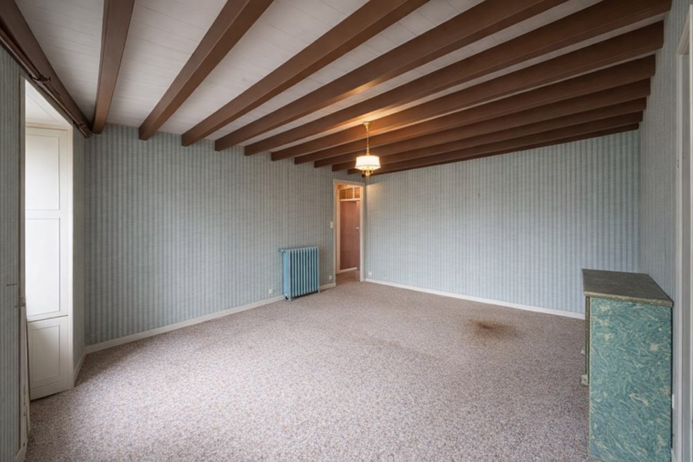 PROPRIETE 200M² - TERRAIN 2500M² - IDEAL FAMILLE - PROJET PROFESSIONNEL POSSIBLE photo 5