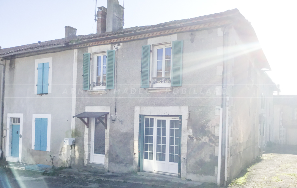 ROUMAZIERES-LOUBERT - MAISON - 99 M2 - 4 PIECES