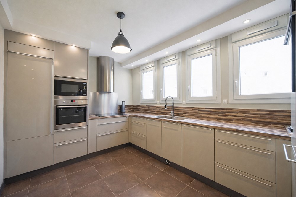 VENDRE - MAISON T7 - 5 CHAMBRES - JARDIN DE 400M² - CALME - PROXIMITE photo 3