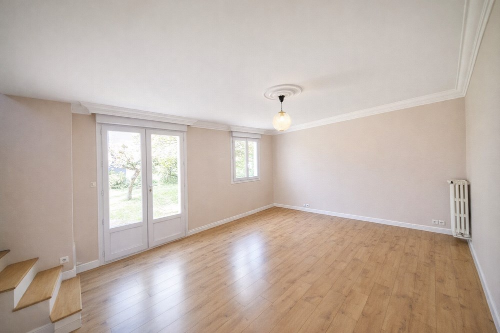 VENDRE - MAISON T7 - 5 CHAMBRES - JARDIN DE 400M² - CALME - PROXIMITE photo 2