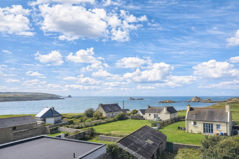 PORSPODER - MAISON - 400 M2 photo 2