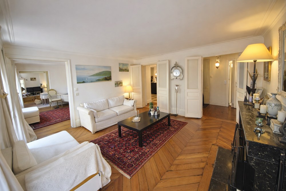 PARIS 09 - APPARTEMENT - 80 M2 - 3 PIECES photo 3