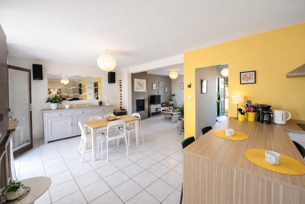 FOUGèRES - MAISON - 150 M2 photo 2