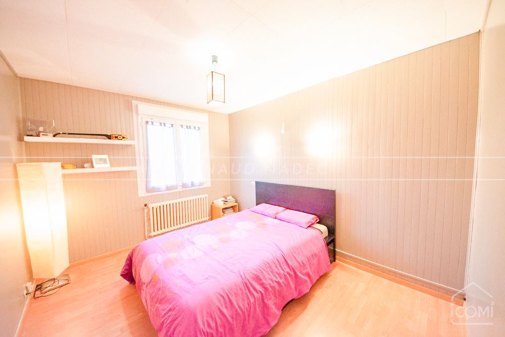 APPARTEMENT T4 - 3 CHAMBRES - PIECE DE VIE AVEC CUISINE US - TERRASSE - DALLE BETON - GARAGE POSSIBLE photo 4
