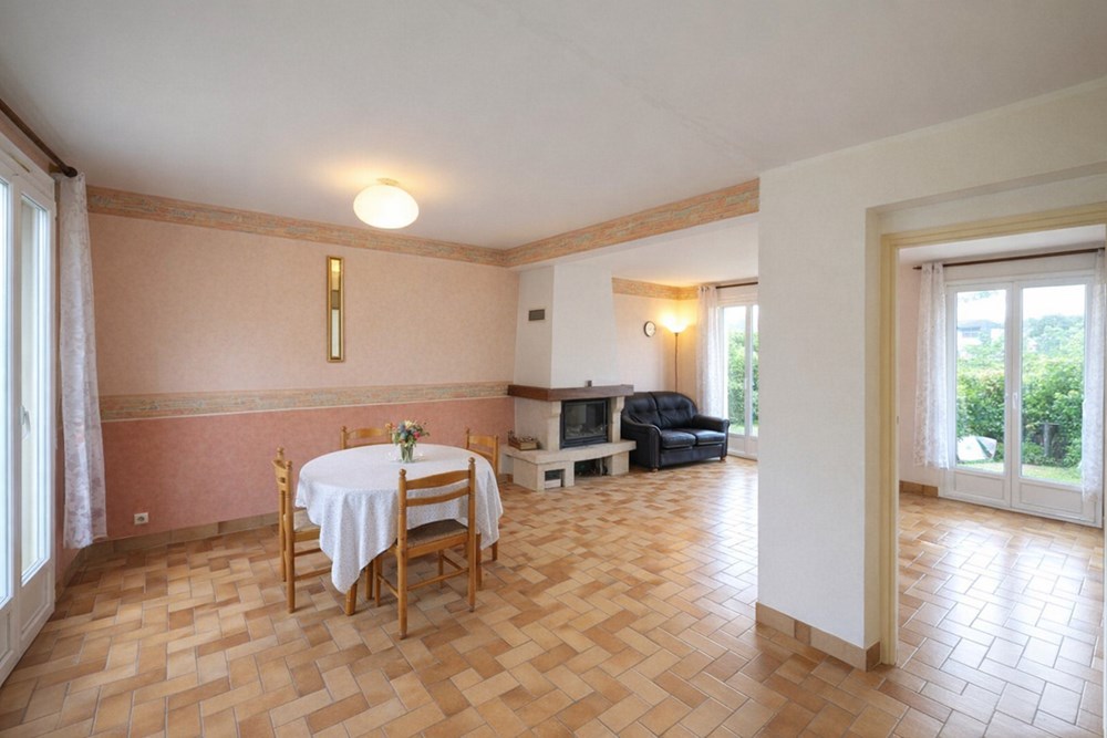 SAINT-RENAN - MAISON - 130 M2 photo 3