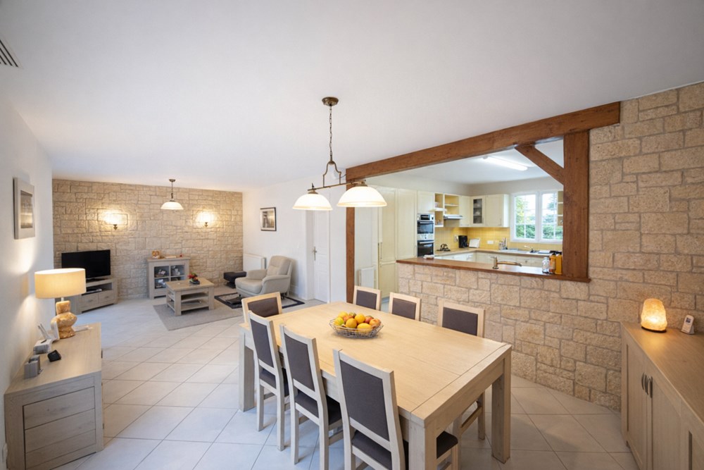MAISON - 4/5 CHAMBRES - ESPACE VIE 60 M² - TERRAIN 450M² - CALME - AUCUN TRAVAUX