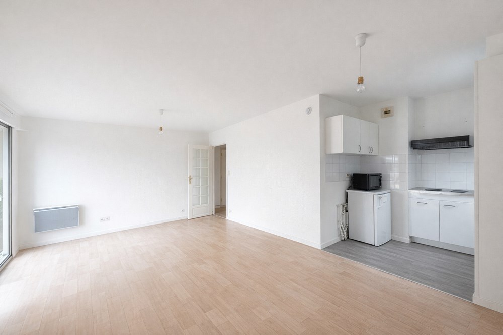 STUDIO 30M² AVEC CAVE ET STATIONNEMENT PRIVATIF - STANDING - ASCENSEUR photo 4