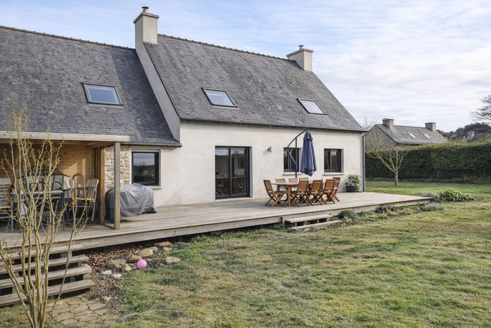 FINISTERE - PROCHE LESNEVEN (29260) - MAISON RENOVE DE 150 M2 - TERRAIN DE 1700 M2 photo 3