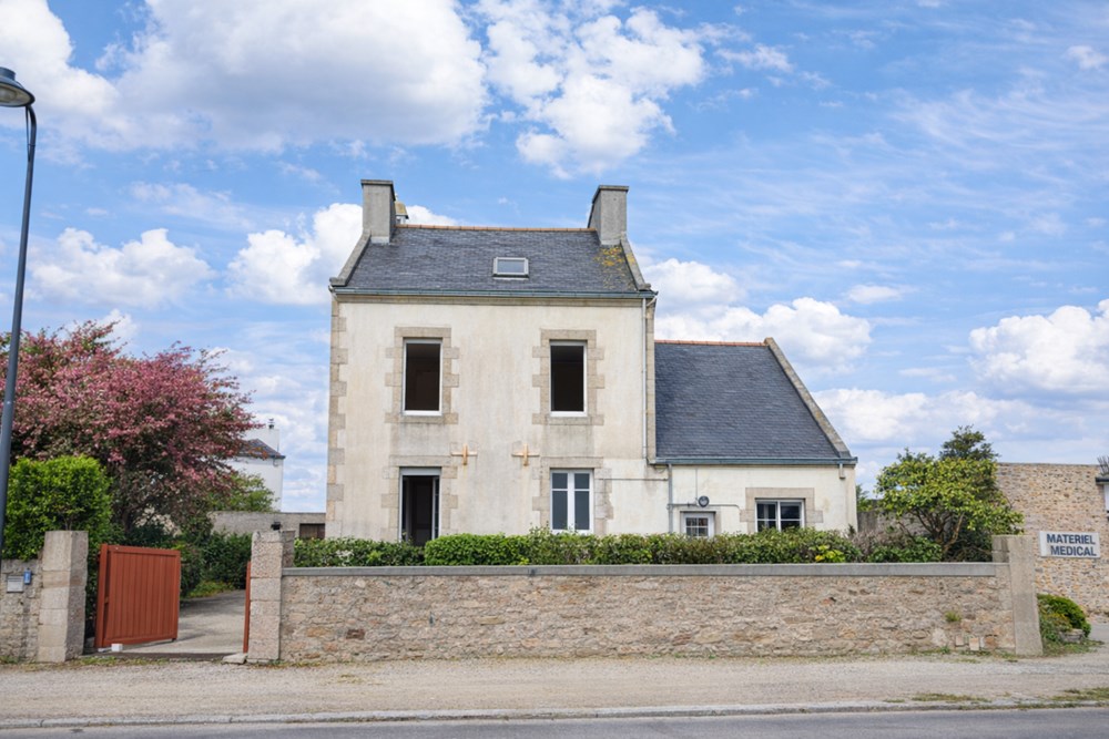MAISON DES ANNEES 30 - TERRAIN 450 M² - 5 CHAMBRES - SURFACE HABITABLE DE 150 M²