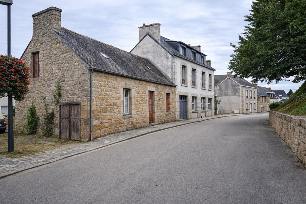 MORLAIX - MAISON - 90 M2 - 4 PIECES photo 5