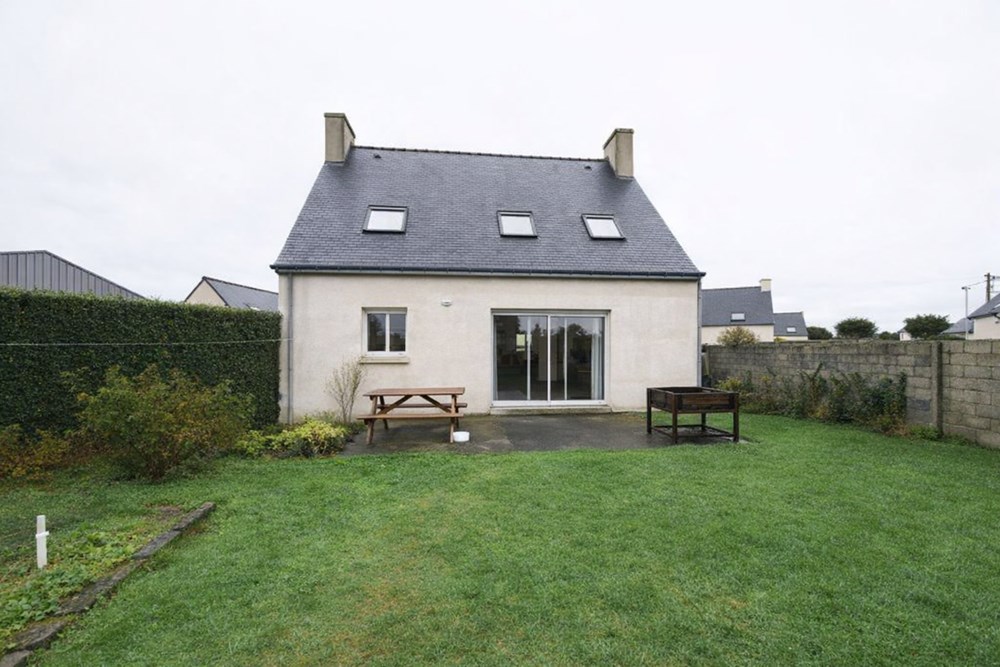 LAMPAUL-PLOUDALMéZEAU - MAISON - 111 M2 - 6 PIECES