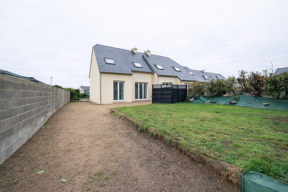 LANDIVISIAU - MAISON - 100 M2 - 5 PIECES