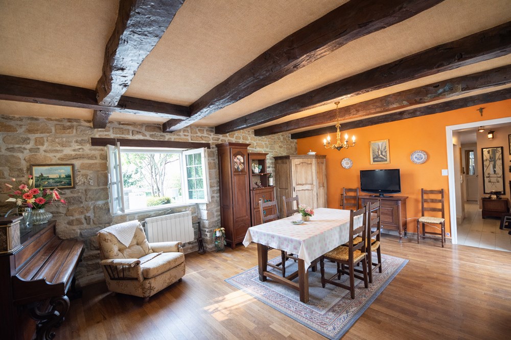 MOULIN - 5/8 CHAMBRES - 175 M² - 300 M² UTILE - PARC DE 6.000M² - COURS D'EAU "BIEF" photo 4