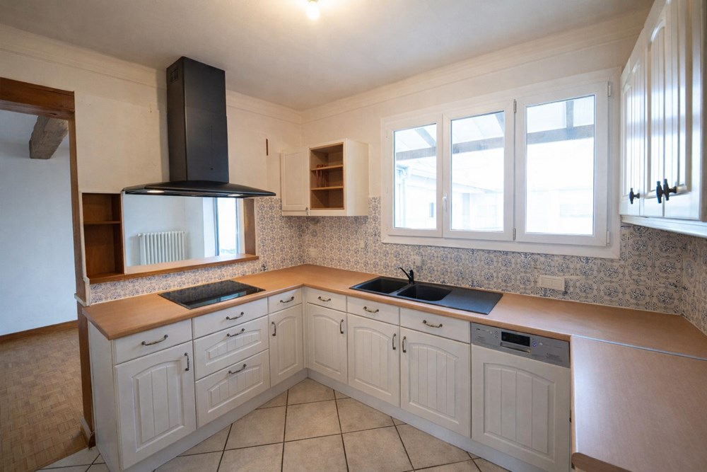 MAISON - 200 M² - PIECE VIE 60M² - 4 CHAMBRES - TERRASSE - HYPER CENTRE VILLE PROXIMITE photo 2