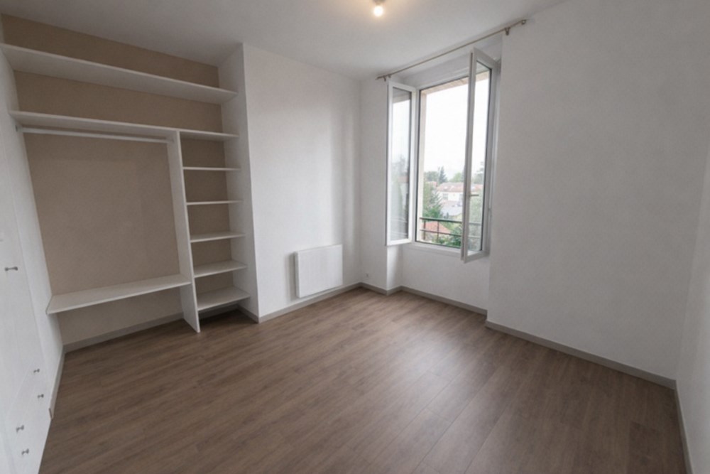 LESNEVEN - MAISON - 127 M2 - 5 PIECES photo 5