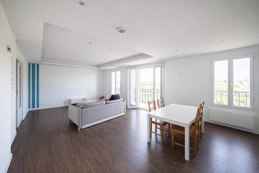 APPARTEMENT - T3 - PIECE DE VIE 35M² - DERNIER ETAGE - BALCON - VUE MER photo 3