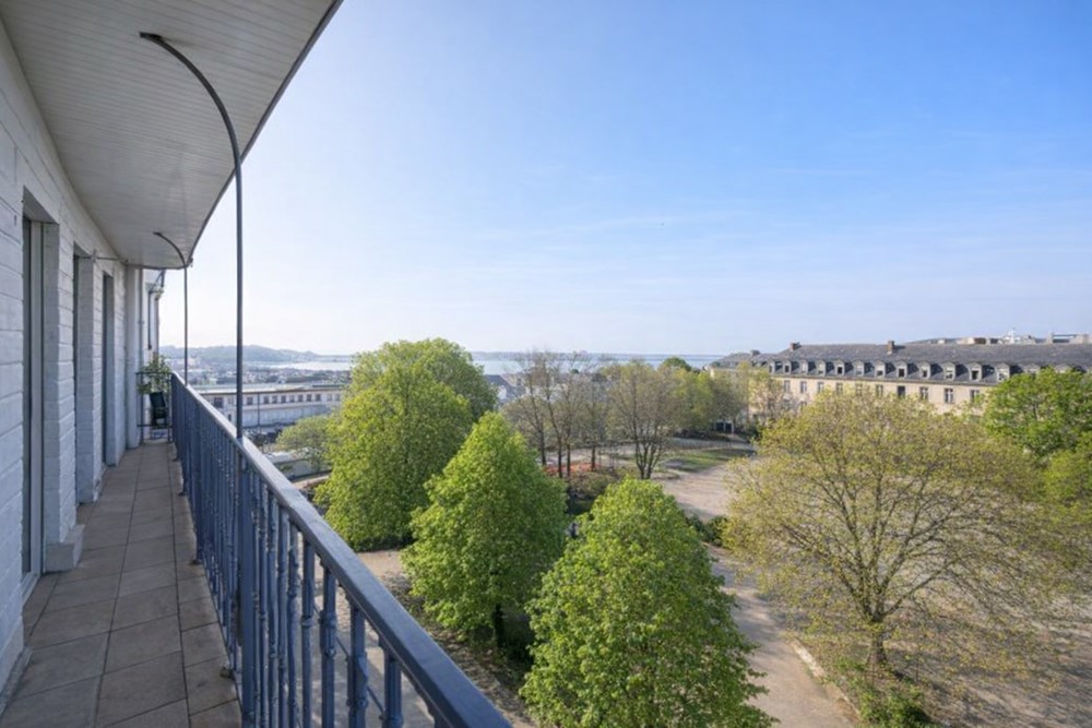 APPARTEMENT - T3 - PIECE DE VIE 35M² - DERNIER ETAGE - BALCON - VUE MER