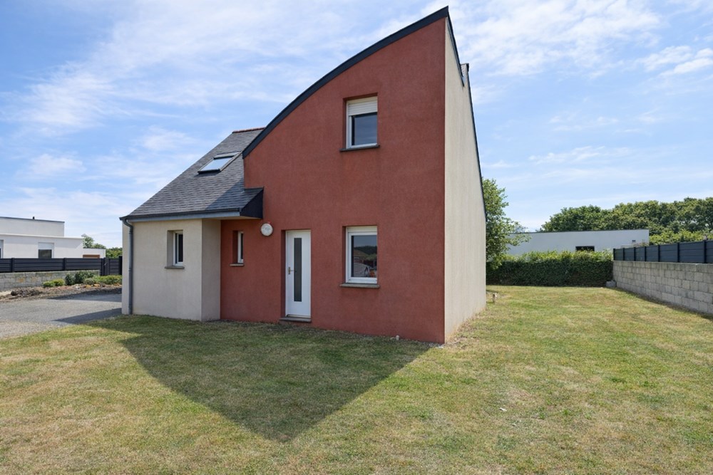 KERSAINT-PLABENNEC - MAISON - 135 M2 - 7 PIECES