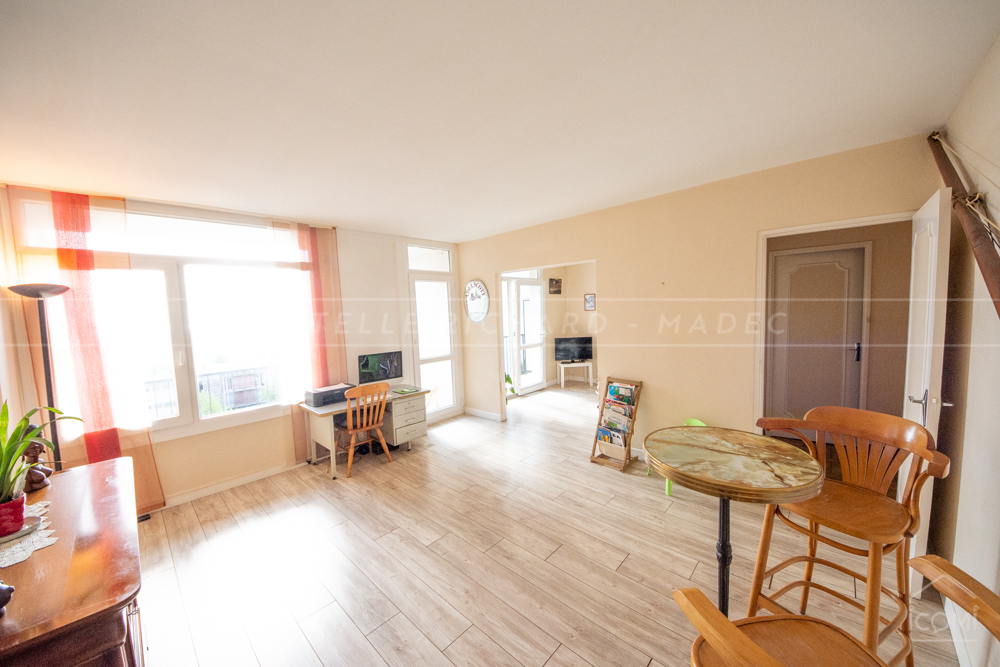 APPARTEMENT T4/T5 - 3/4 CH - VUE MER - CALME - DERNIER ETAGE photo 2