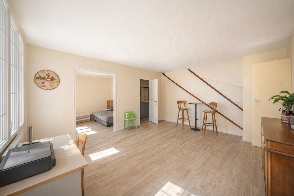 BREST - APPARTEMENT - 105 M2 - 5 PIECES photo 2