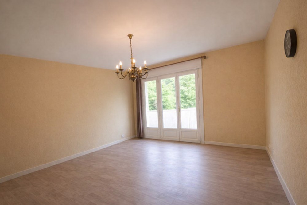 APPARTEMENT 2 PIECES - 1 CHAMBRE - 53M² - ASCENSEUR - VUE DEGAGEE - COPROPRIETE RECHERCHEE photo 2